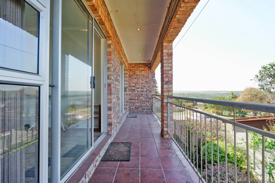 5 Bedroom Property for Sale in Seavale Eastern Cape